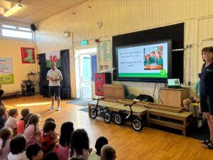 Children Meeting cycle champs